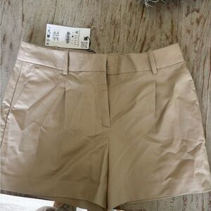 Zara Beige Women's Shorts